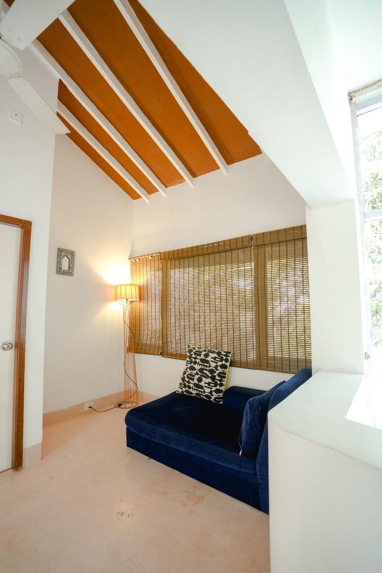 Villa M Solitude: Beachside Pool Villa with Breakfast in Candolim Exterior photo
